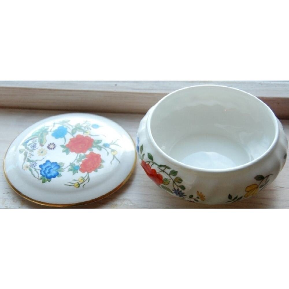 Aynsley "Famille Rose" Covered Round Trinket Box Jar Powder Dish
